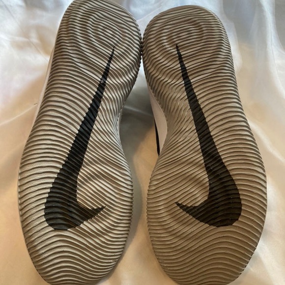 men’s nike fly by low 2 - Picture 4 of 6